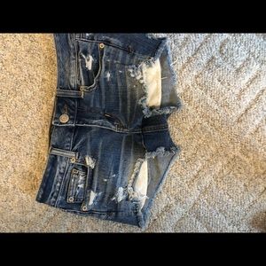Low rise denim shorts